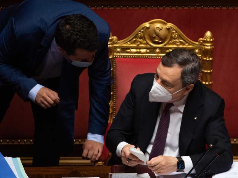 Matteo Salvini e Mario Draghi (Ansa)