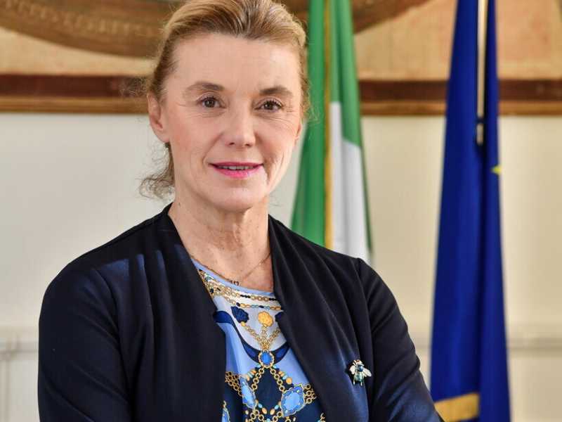 Belloni è stata capo dello stato per due ore, ma poi è saltata. Ecco cosa è successo
