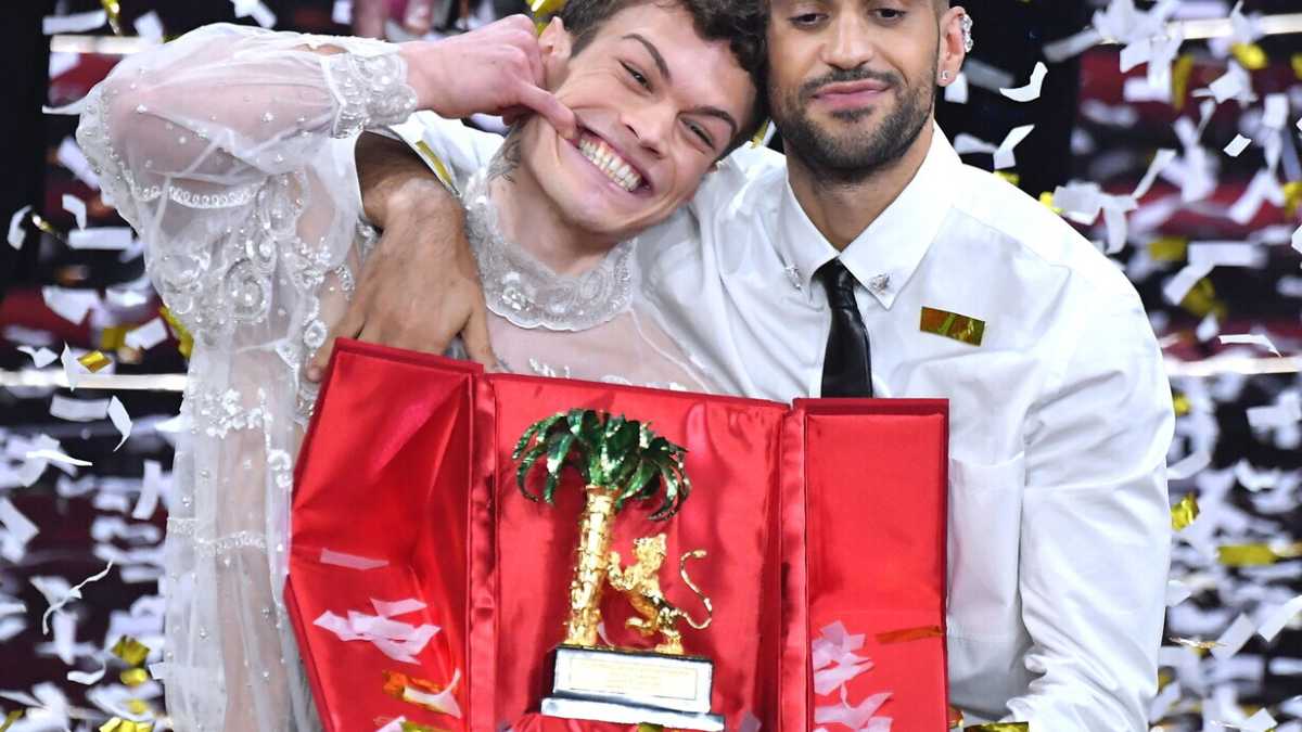 Immagine di Sanremo finisce come doveva finire: vincono Mahmood e Blanco