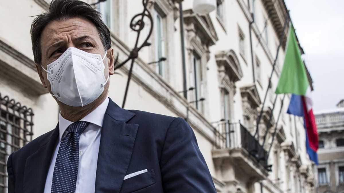 Immagine di Conte avvisa Di Maio: "Non accetterò logoramenti. Nessuno è indispensabile"