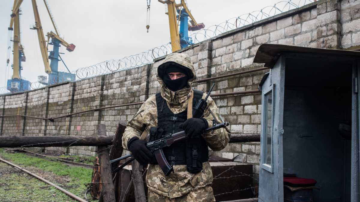 Immagine di La Russia è pronta a invadere l'Ucraina? La diplomazia va avanti, ma aumenta la tensione militare