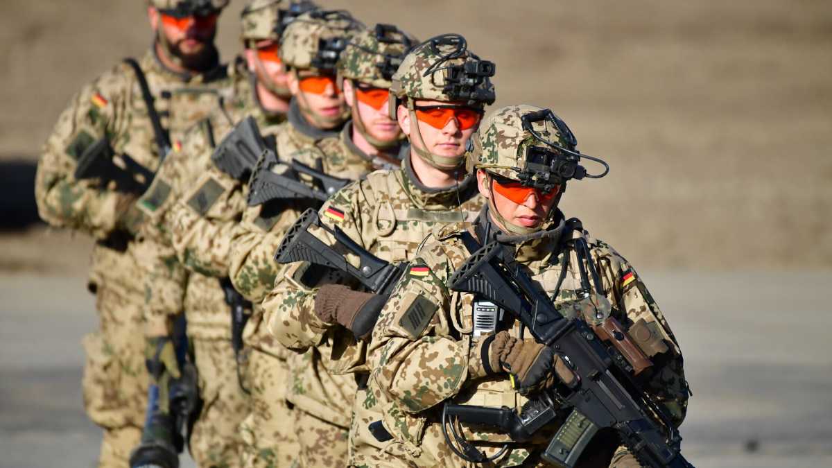 Immagine di Perché la Germania “semaforo” è tanto timida sulla Russia e l’Ucraina
