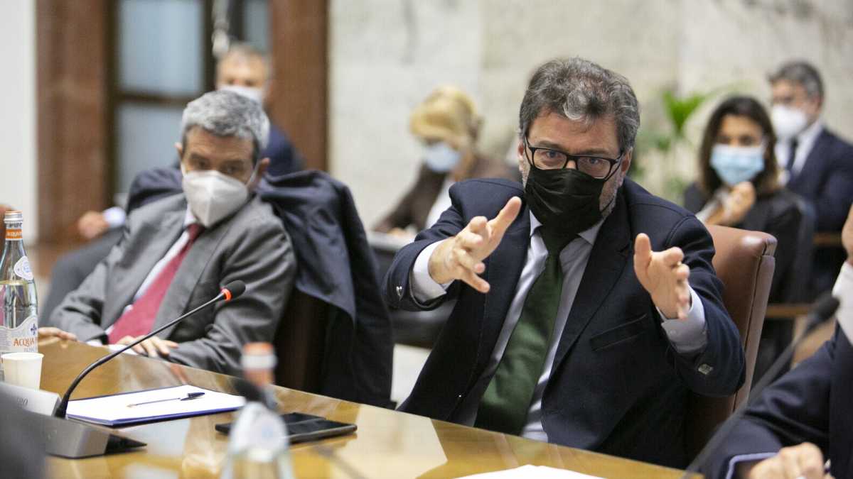 Immagine di Per la crisi dell'Auto i soliti incentivi non bastano più. Parla Benaglia (Fim Cisl)
