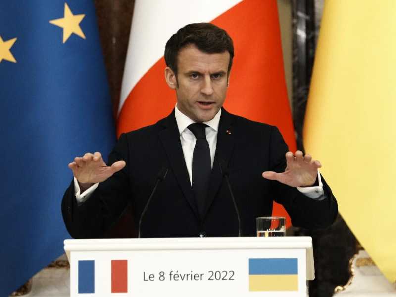 Macron arriva a Kiev con una sola carta: implementare gli accordi di Minsk