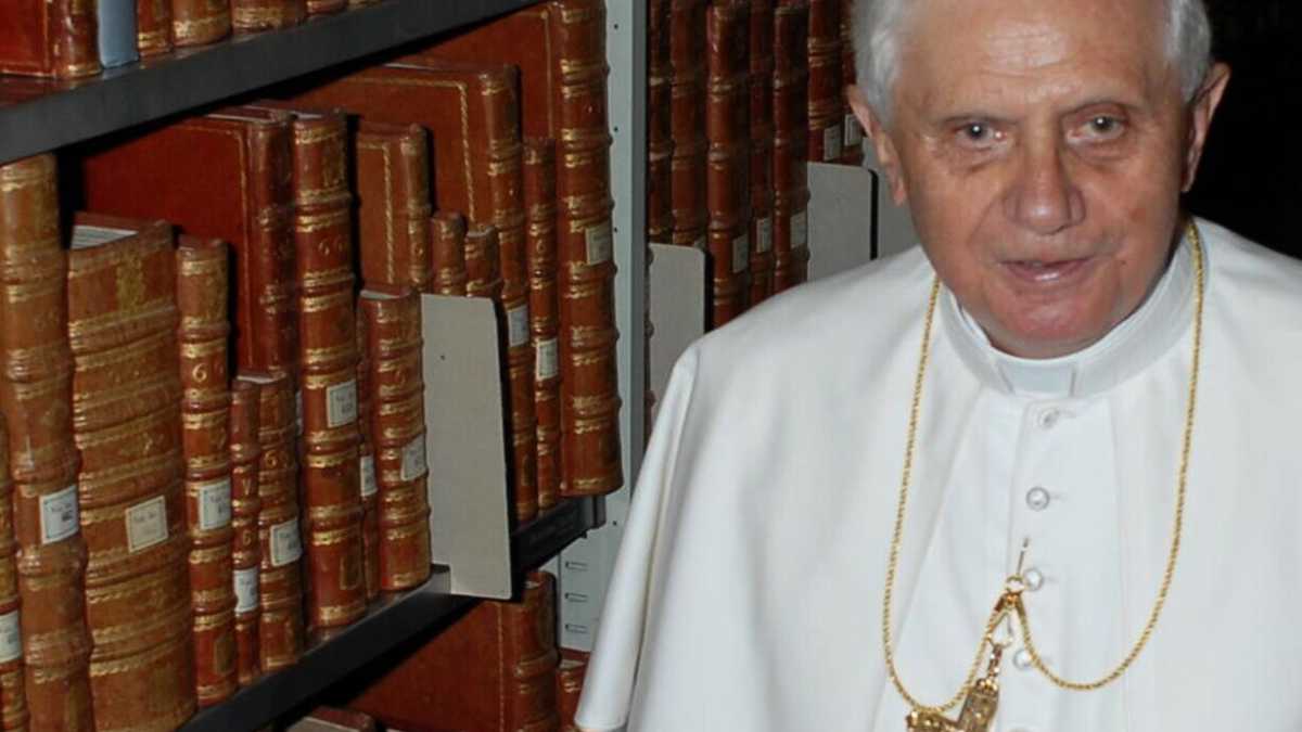 Immagine di L’umile e rocciosa certezza che pervade la vita di Joseph Ratzinger