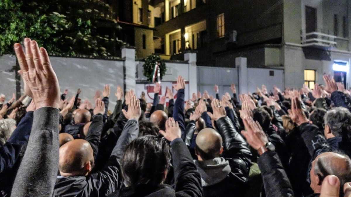 Immagine di No, frequentare le migliori scuole non mette al riparo dalla tentazione neonazista