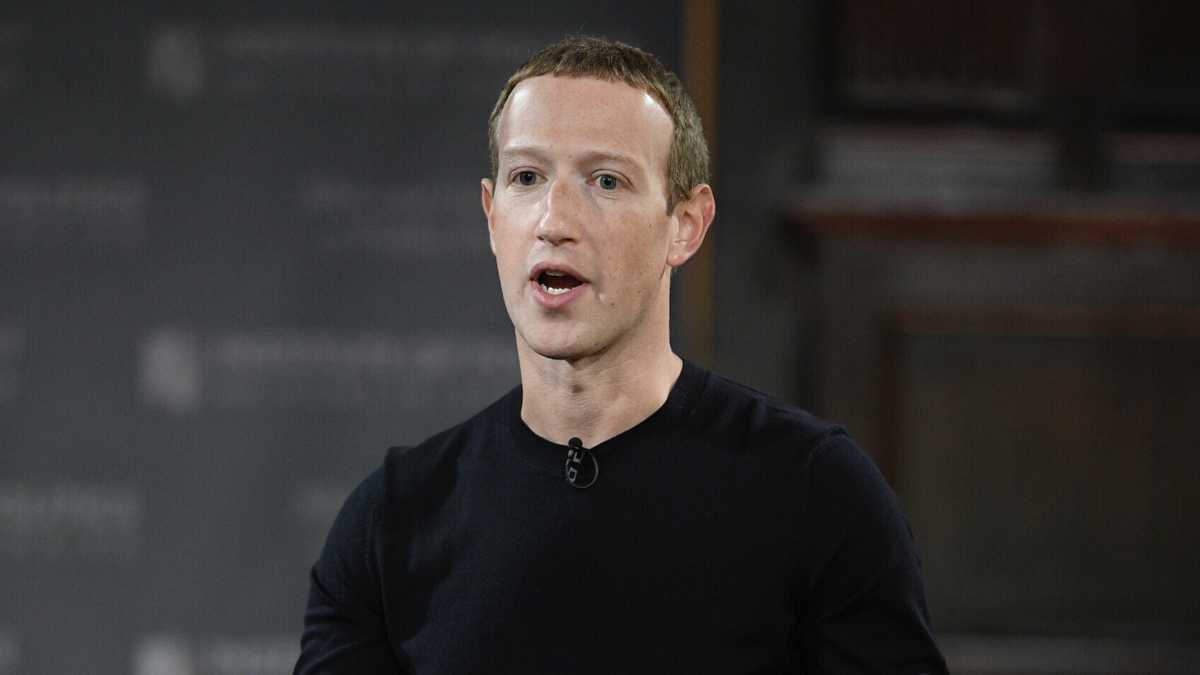 Immagine di La Repubblica di Facebook che piace a Zuckerberg