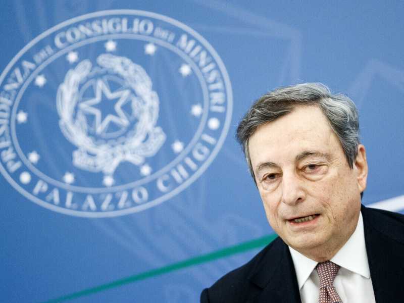 Le stoccate di Draghi: "Nel 2023 non farò politica. No al rimpasto. Basta ipocrisie sul Superbonus"