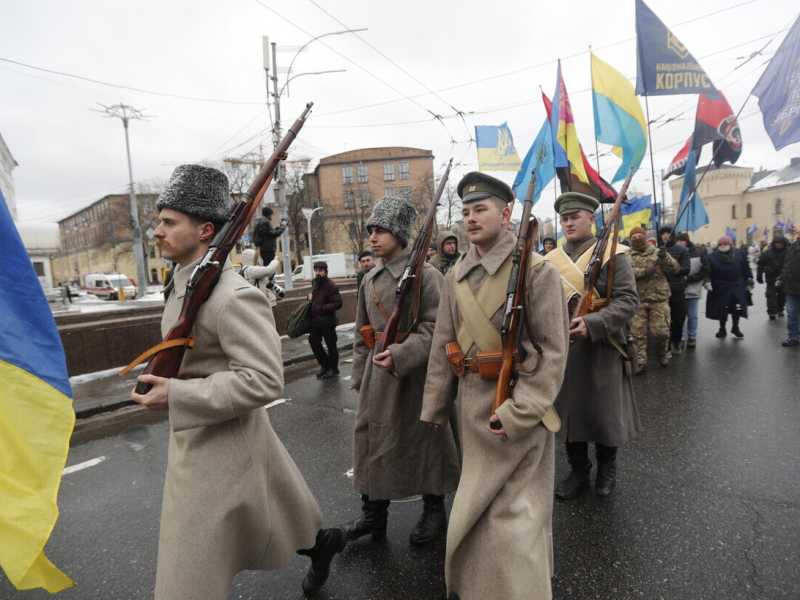 Manifestazione a Kiev il 29 gennaio (Ansa) 