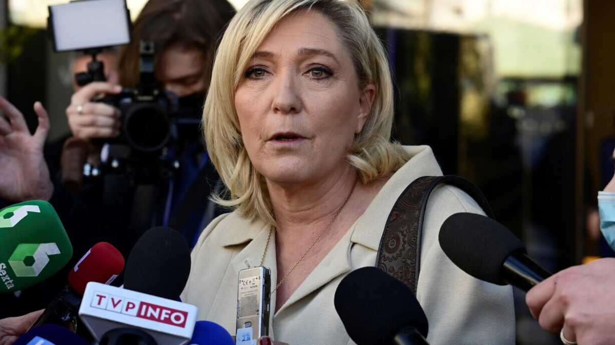 Immagine di Troppe parole inglesi creano disparità, dice l’Académie. E Le Pen ne fa un’arma sovranista