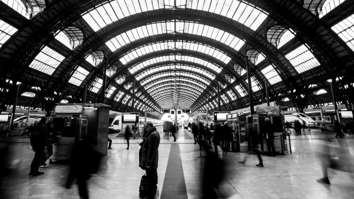 Immagine di Spaccare le valigie delle vecchiette a Lambrate