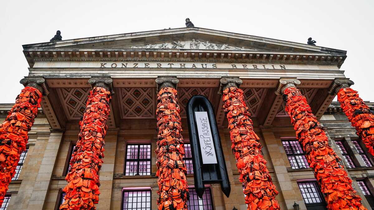 Immagine di Da Banksy a Ai Weiwei, che cos'è l“artivismo” secondo Vincenzo Trione