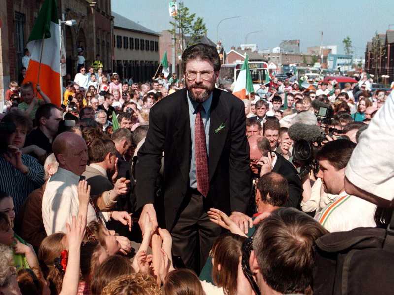 Gerry Adams nel 1997 (Ansa)&nbsp;