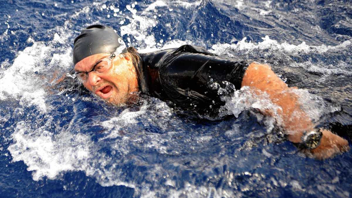 Immagine di L’indomita fissa di Grillo per il nuoto