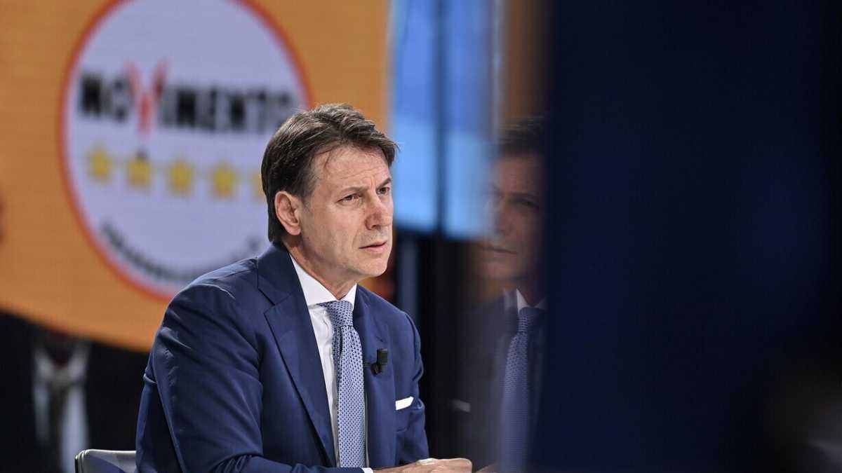 Immagine di Conte sfida il tribunale:il 10 marzo votano gli iscritti per blindare il nuovo statuto (congelato)