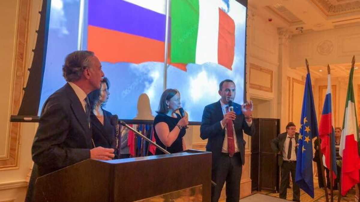 Immagine di Manlio di Putin, la conversione del grillino Di Stefano