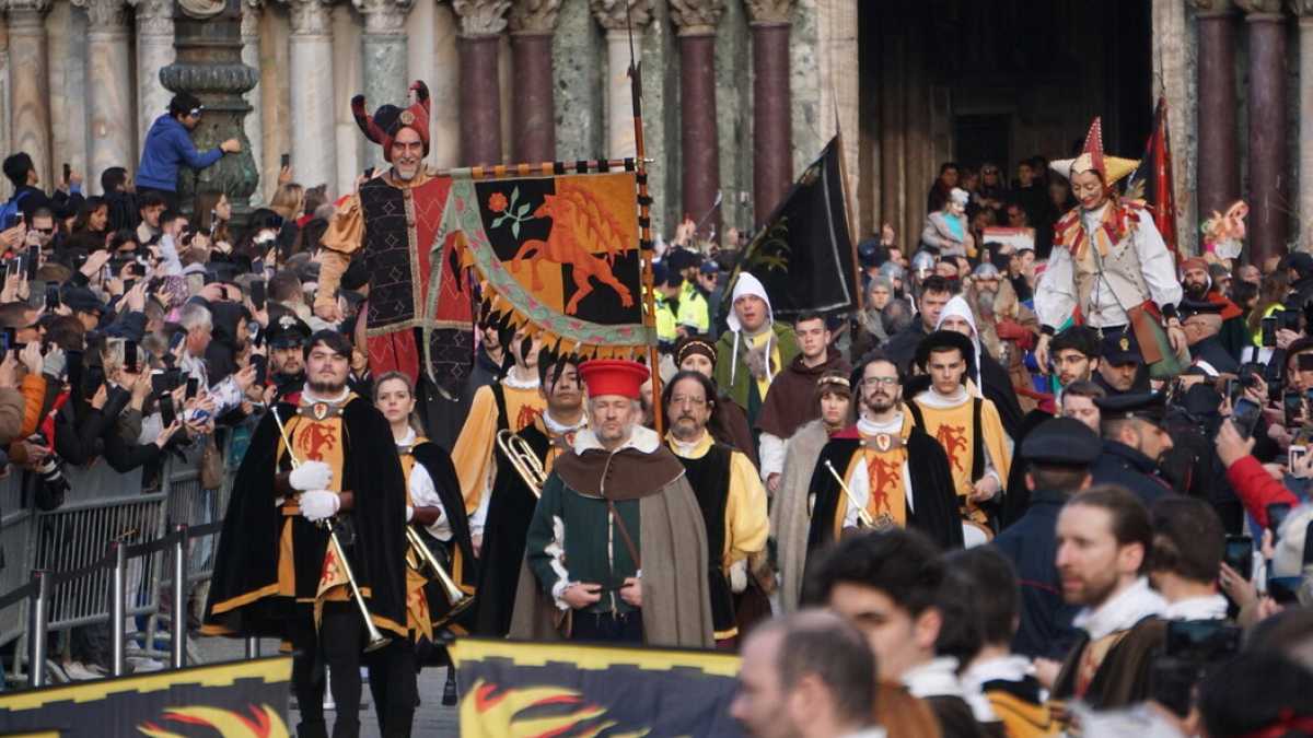 Immagine di Quanto ci manca un carnevale sfrenato