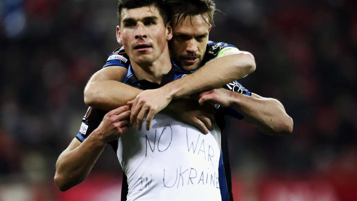 Immagine di Così lo sport manifesta contro l'invasione dell'Ucraina