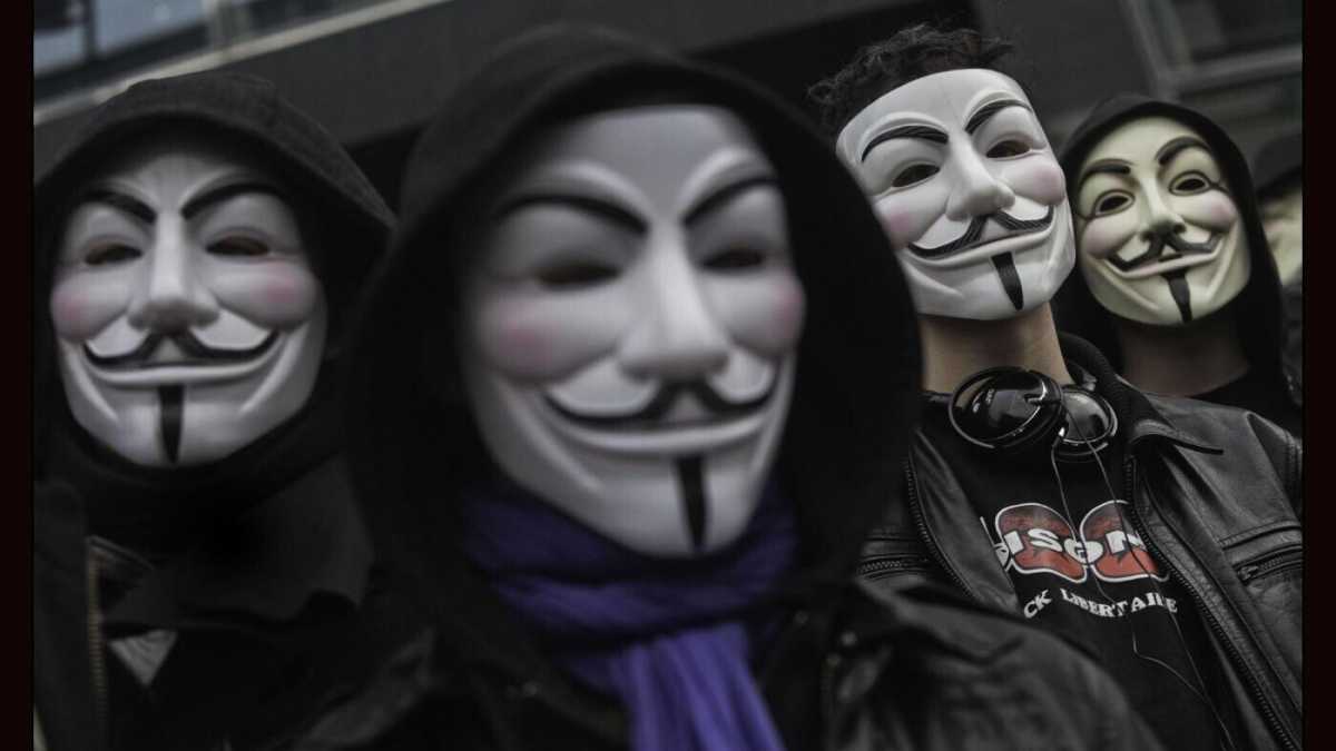 Immagine di Anonymous ha dichiarato cyber guerra a Putin