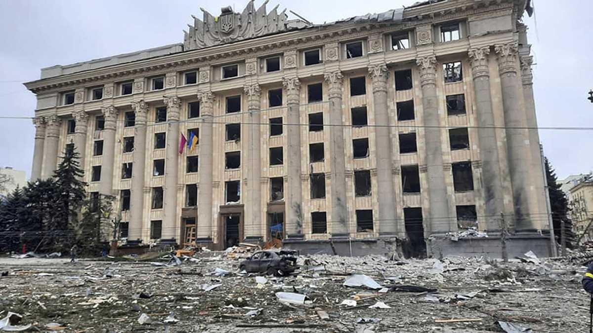 Immagine di Guerra in Ucraina, i russi stringono su Kyiv ed entrano nella prima grande città a sud. Le ultime notizie