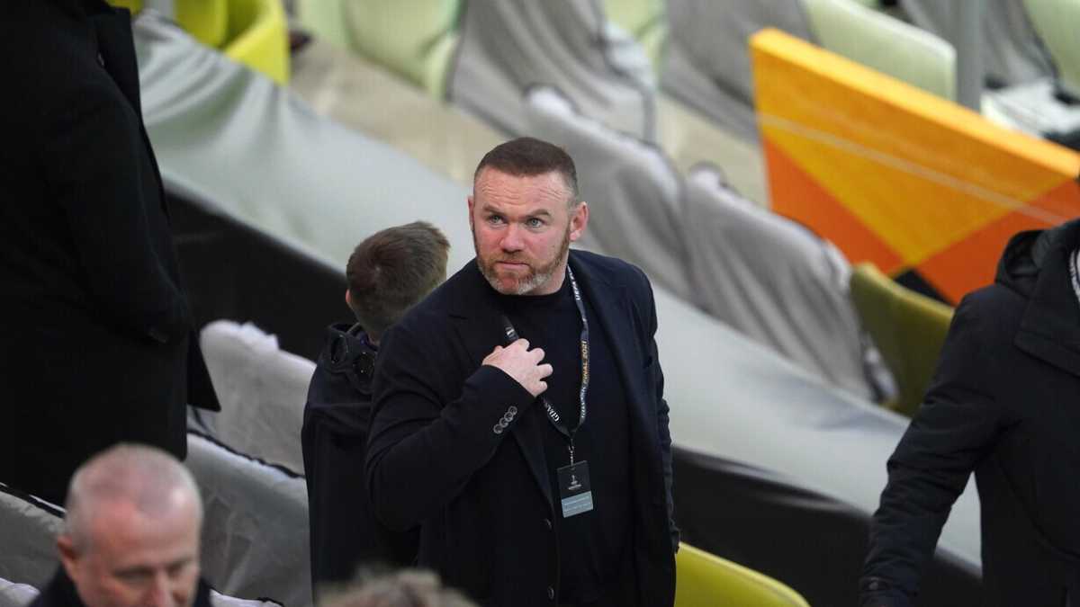 Immagine di Wayne Rooney non abbandona il Titanic