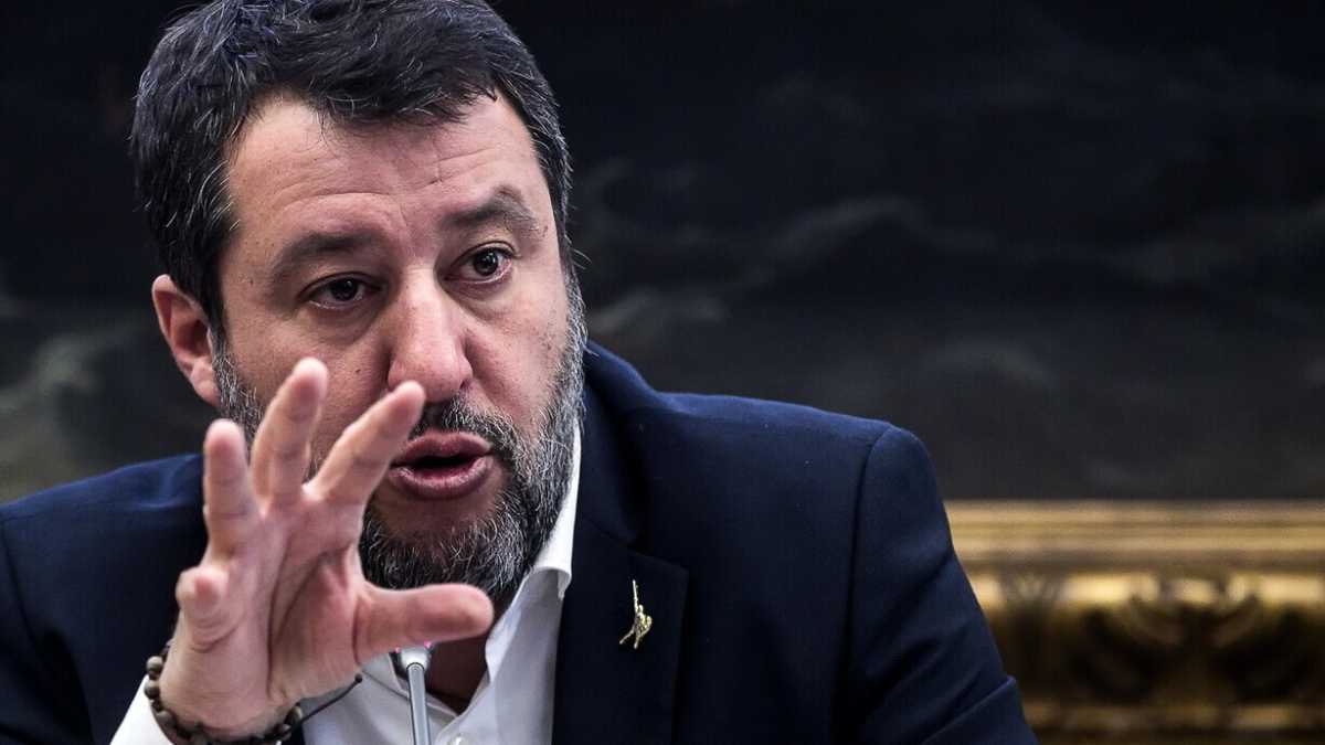 Immagine di In viaggio con Salvini: voleva partire per la guerra all'Isis, ora sogna il blitz in Ucraina