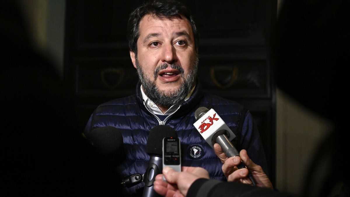 Immagine di Ora Salvini vuole andare in Ucraina per una missione di pace: "Valuto la fattibilità"