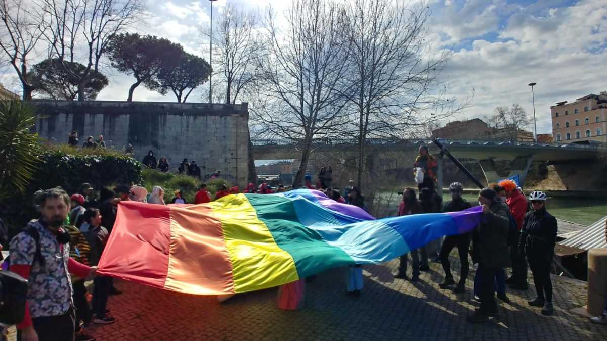 Immagine di La città impietrita e solidale con l’Ucraina, nei giorni del risveglio dall’incubo Covid