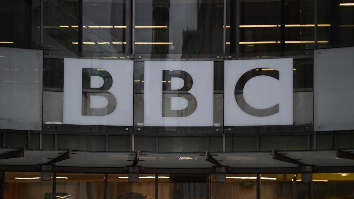 Immagine di Mosca minaccia l'arresto per le "fake news" dei giornalisti. La Bbc lascia il paese