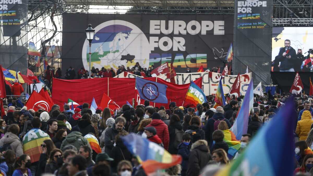 Immagine di La Cgil surreale come Black Mirror. Quella per la pace è una manifestazione filologica