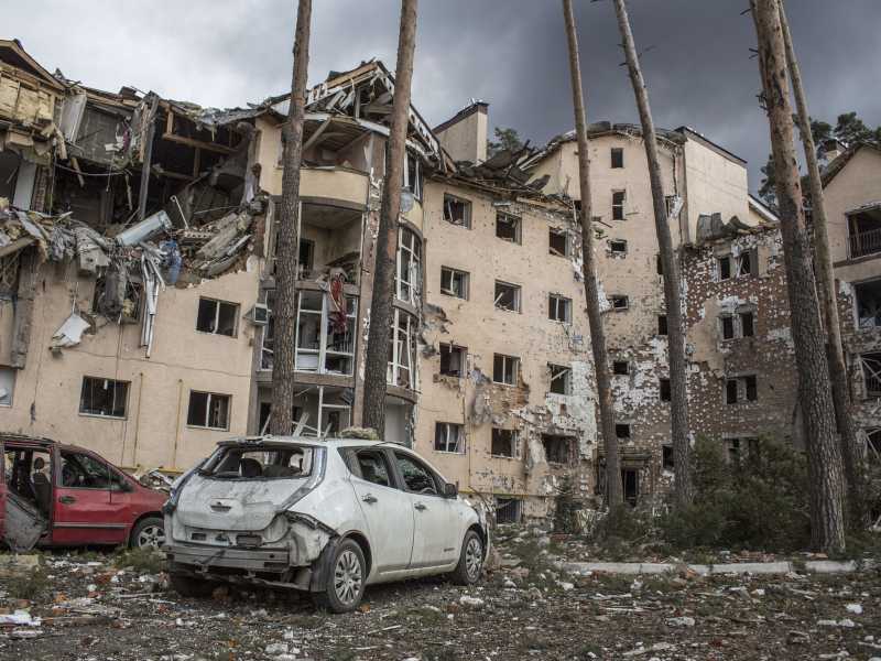 Uno scatto dalla città di Irpin, alle porte di Kyiv (LaPresse)<br /> <br />