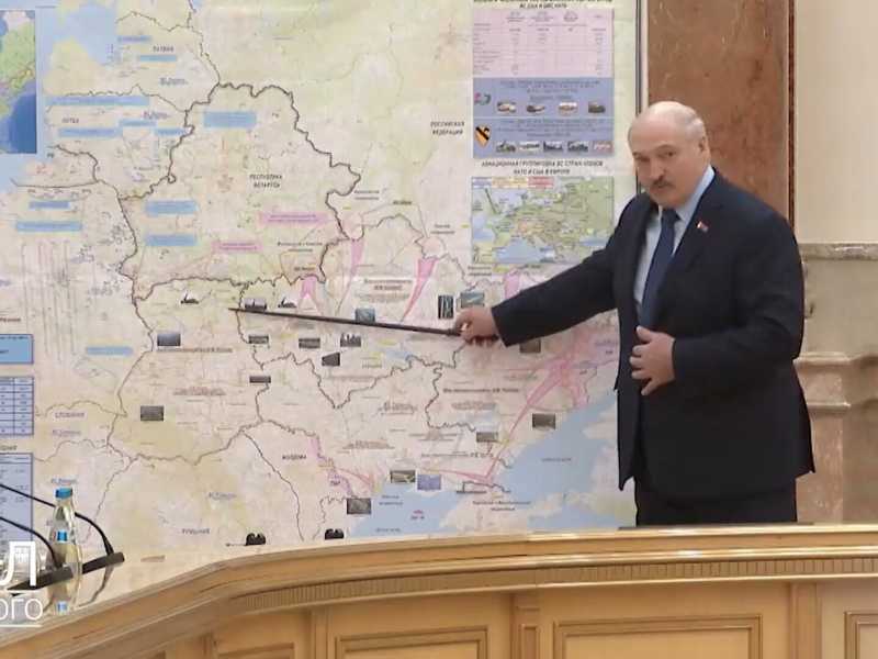 Il presidente bielorusso Lukashenka qualche giorno fa ha mostrato la strategia militare russa al confine tra Ucraina e Moldavia 