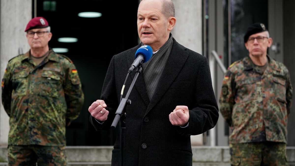 Immagine di Scholz rompe il tabù armi nell'Spd: aumento di 1,3 miliardi negli investimenti militari