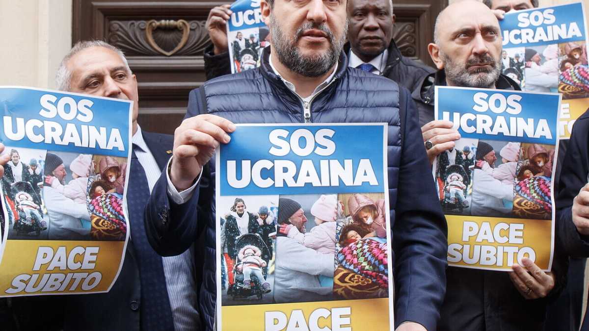 Immagine di Salvini va in Polonia ma pensa alla Le Pen. Letta e Renzi vogliono stanarlo su Putin