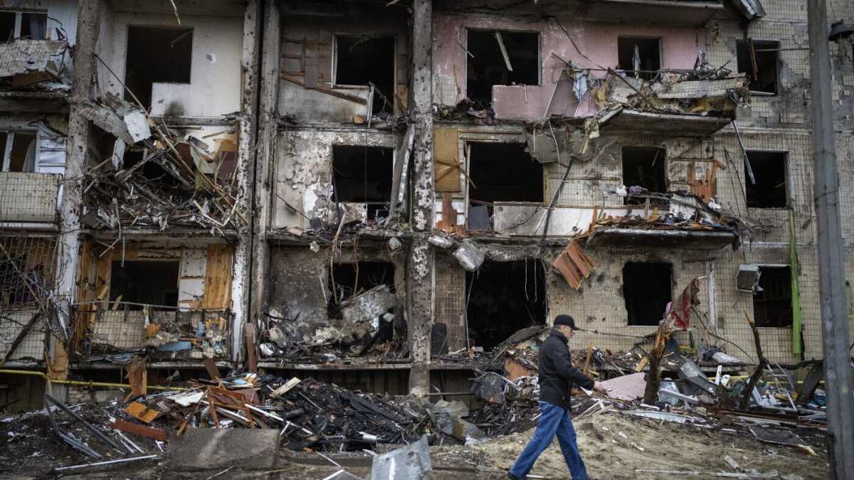 Immagine di Nella battaglia di Bucha con il riservista che respinge i russi