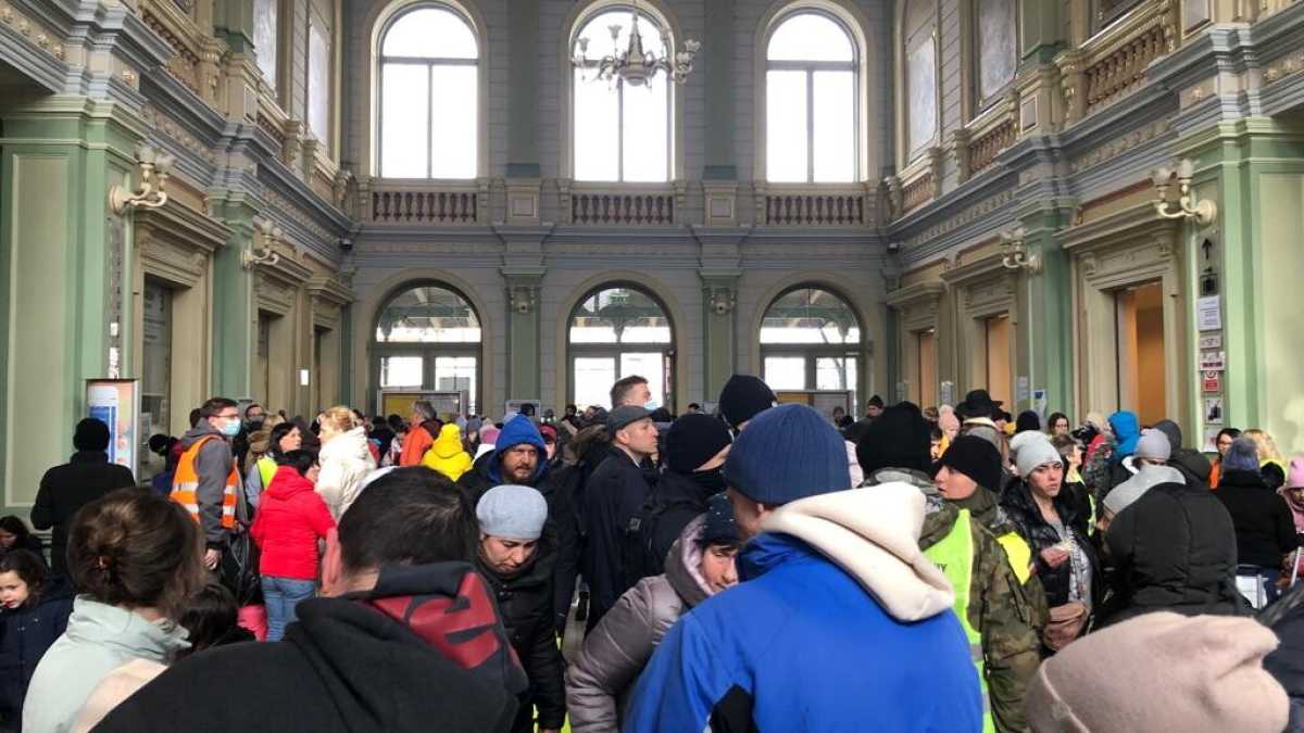 Immagine di Viaggio a Przemysl, dove Salvini viene contestato e gli altri partono per combattere in Ucraina