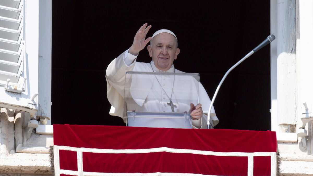 Immagine di Papa Francesco a Kyiv, un desiderio che domenica è parso un po' meno impossibile
