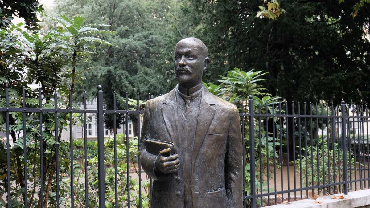 Immagine di Le maschere di Italo Svevo nelle sue lettere e l’eterno dilemma dell’io dell’autore