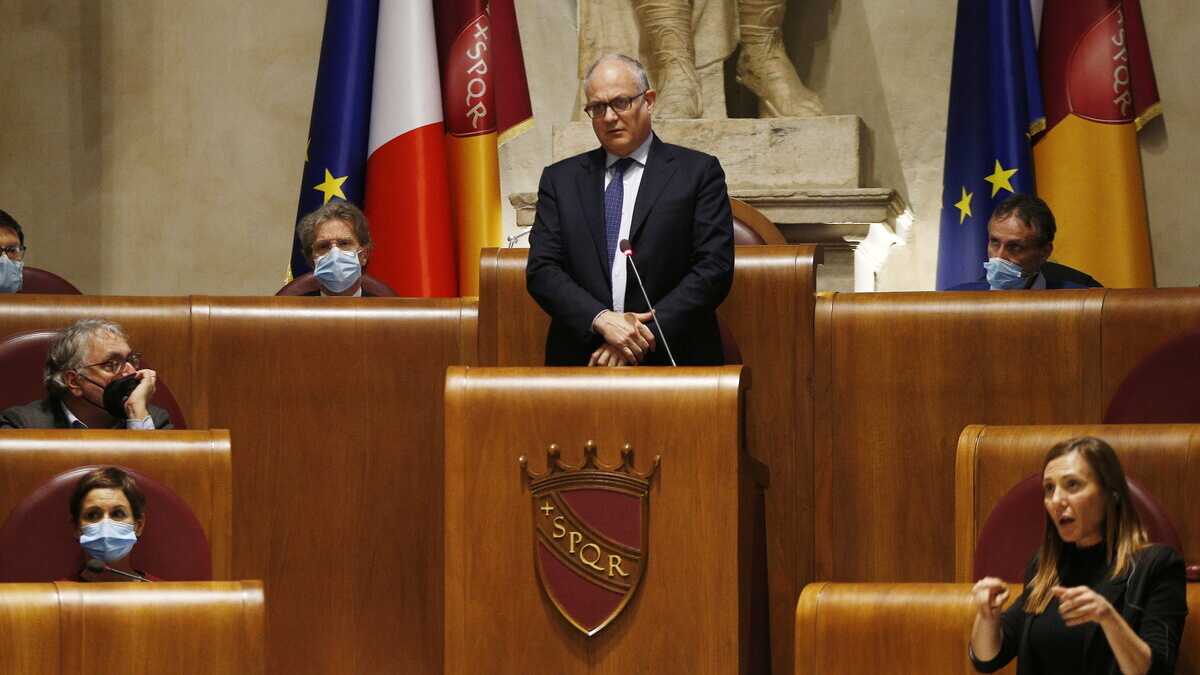 Immagine di Gualtieri assume perché in Campidoglio nessuno sa fare il Pnrr