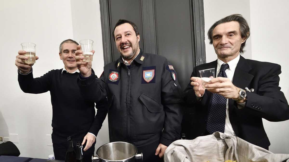Immagine di Salvini e Grimoldi. I viaggi paralleli, tra figuracce e cene raffinate, dei leghisti sul fronte ucraino
