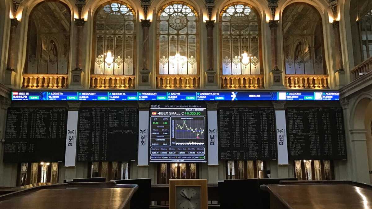 Immagine di Ci si prepara all’economia di guerra: niente lagne, ma aiutateci
