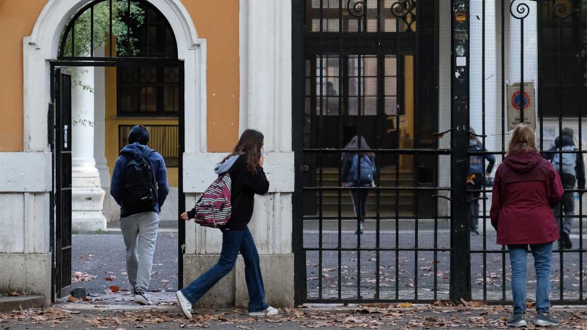 Immagine di Sabotare il registro elettronico e non trattarli da asini: regole per liceali