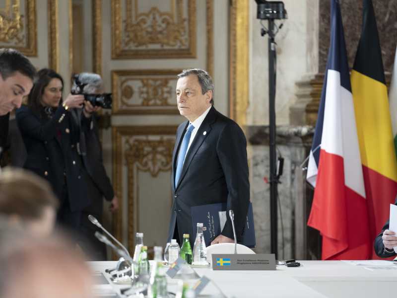 Draghi alle prese con un'economia da reinventare. La crisi delle materie prime