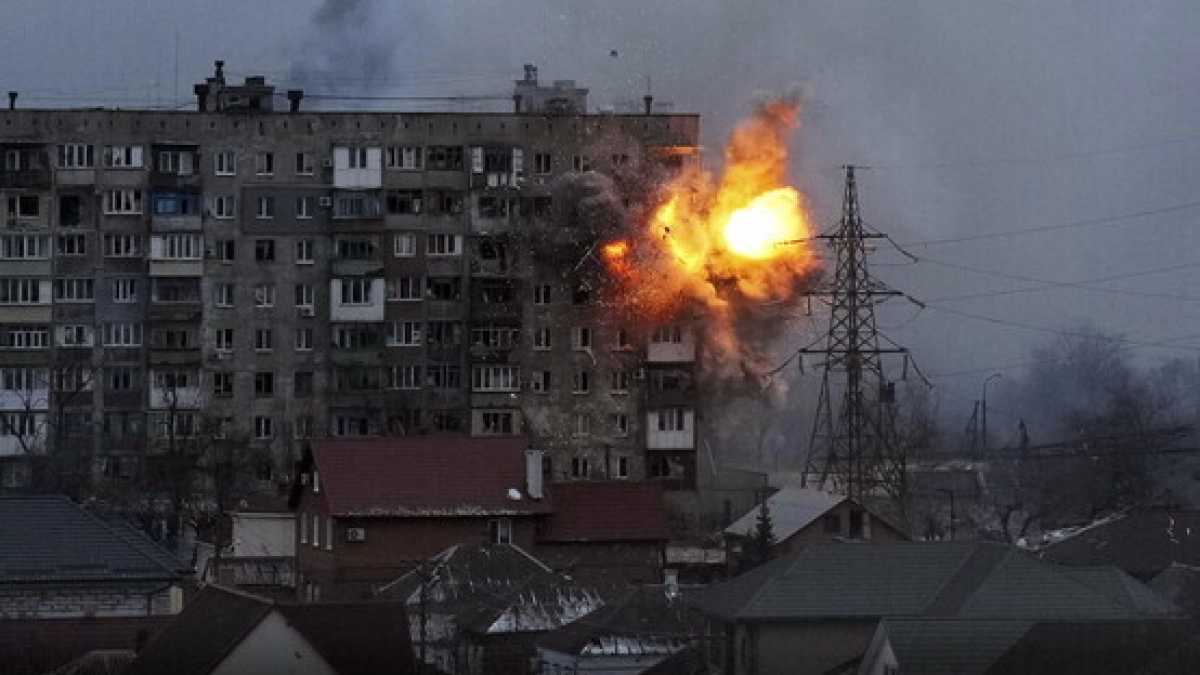 Immagine di Mosca si avvicina a Kyiv. Macron e Scholz sentono Putin: "Non ha intenzione di fermare la guerra"
