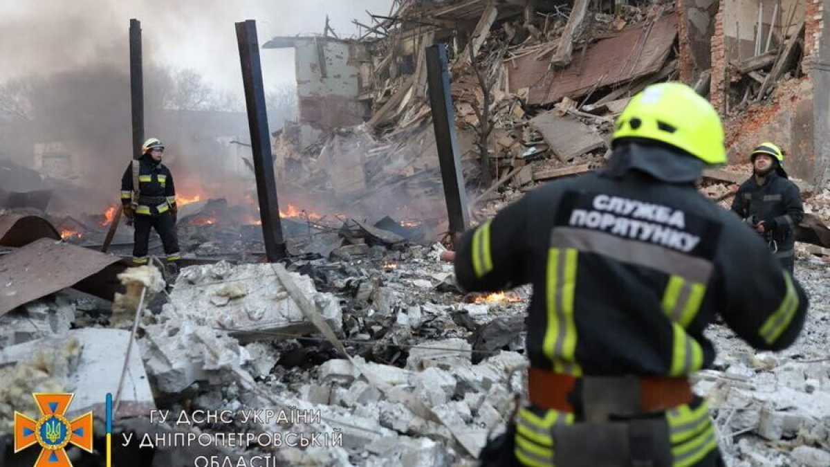 Immagine di Guerra in Ucraina. Mosca attacca altre città. Biden: stop alle relazioni commerciali con la Russia