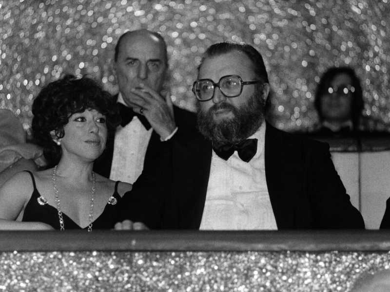 Sergio Leone, con la moglie (LaPresse)