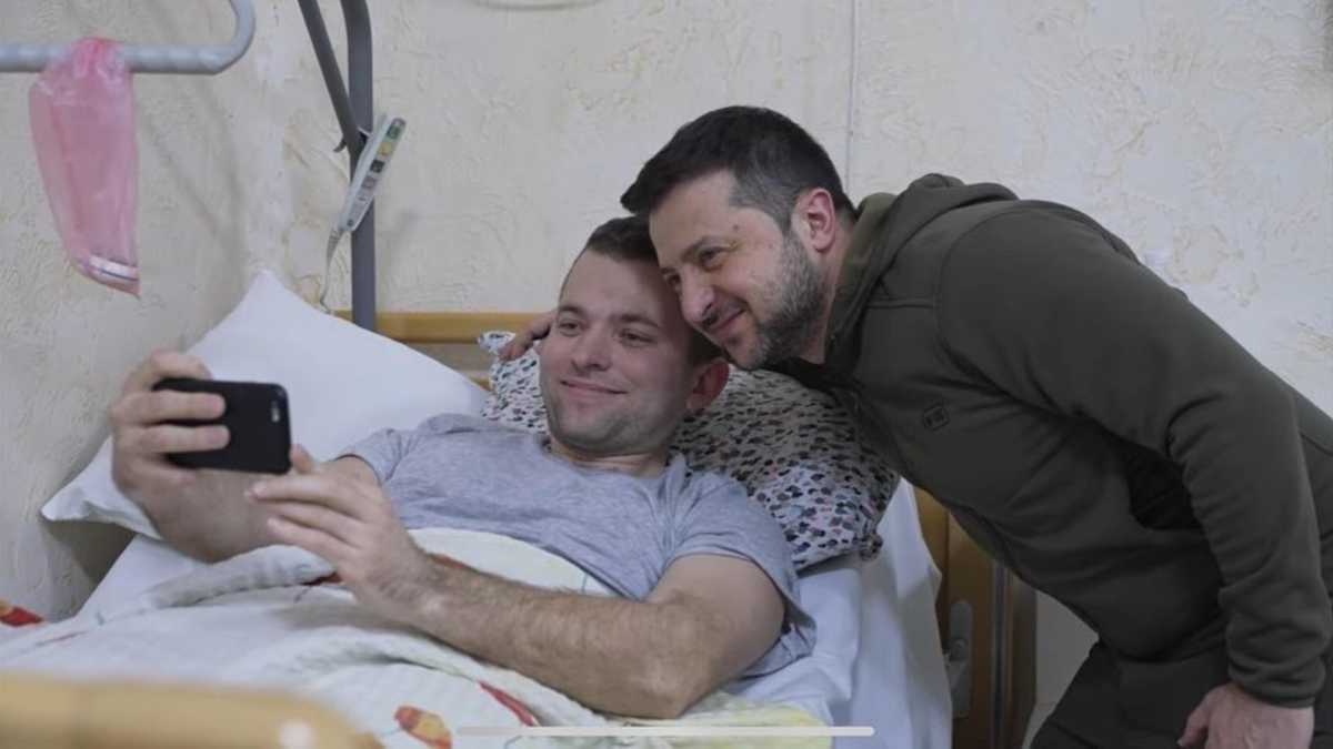 Immagine di "Zelensky vuole la terza guerra mondiale". Lo strano intergruppo di M5s, Lega e cani sciolti