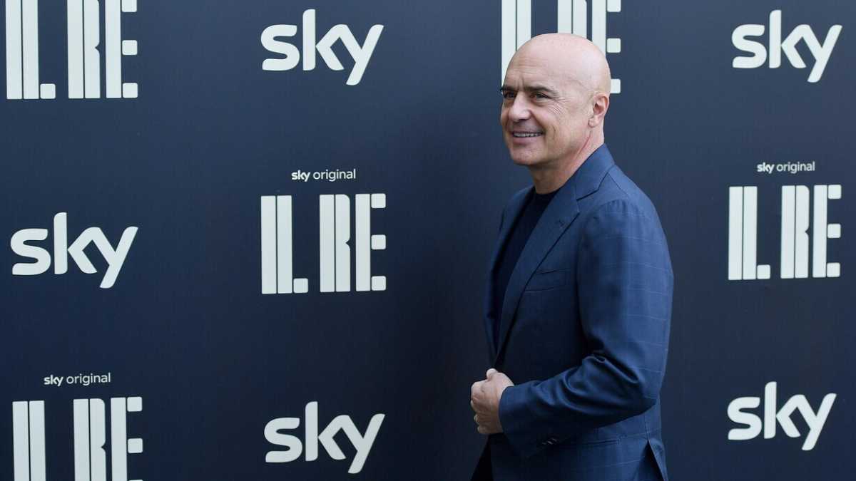 Immagine di Abel Ferrara che legge poesie, la prima di Zingaretti e le colazioni da Anna Aliprandi Marzotto