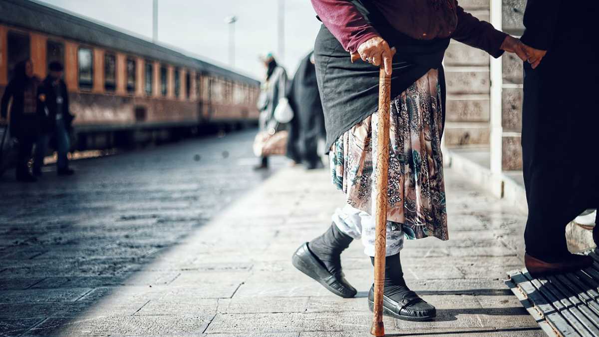 Immagine di La nonna che ti chiama “bastarda”, un trampolino per cambiare le cose