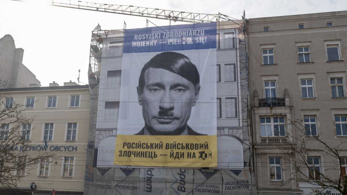 Immagine di Putin è più come Hitler o più come Stalin? Ma cosa ci importa